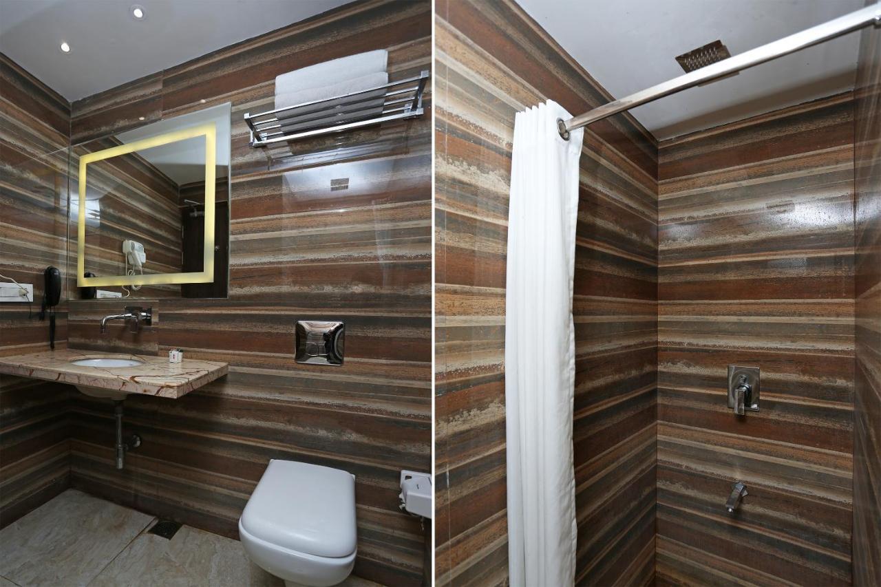 Hotel Deep Kanpur Eksteriør billede