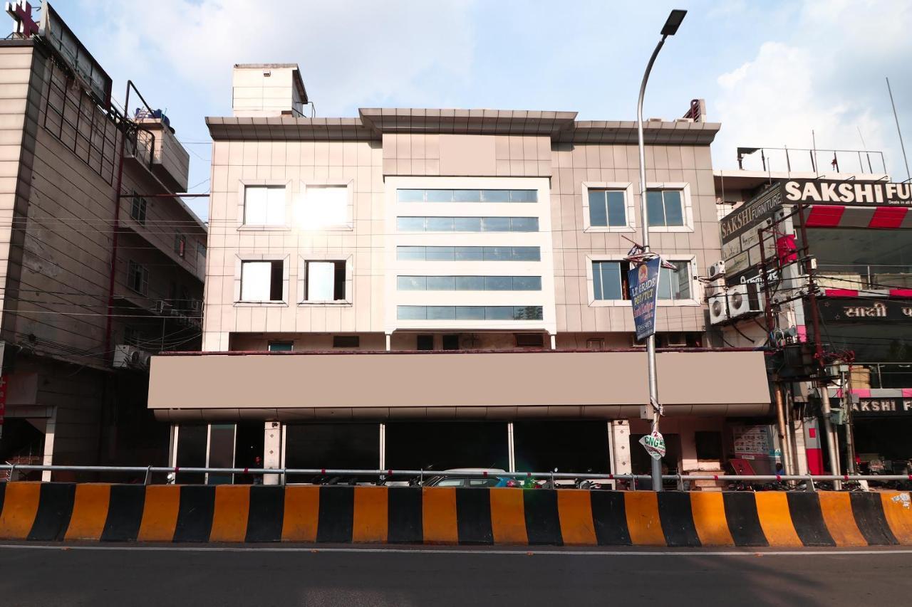 Hotel Deep Kanpur Eksteriør billede