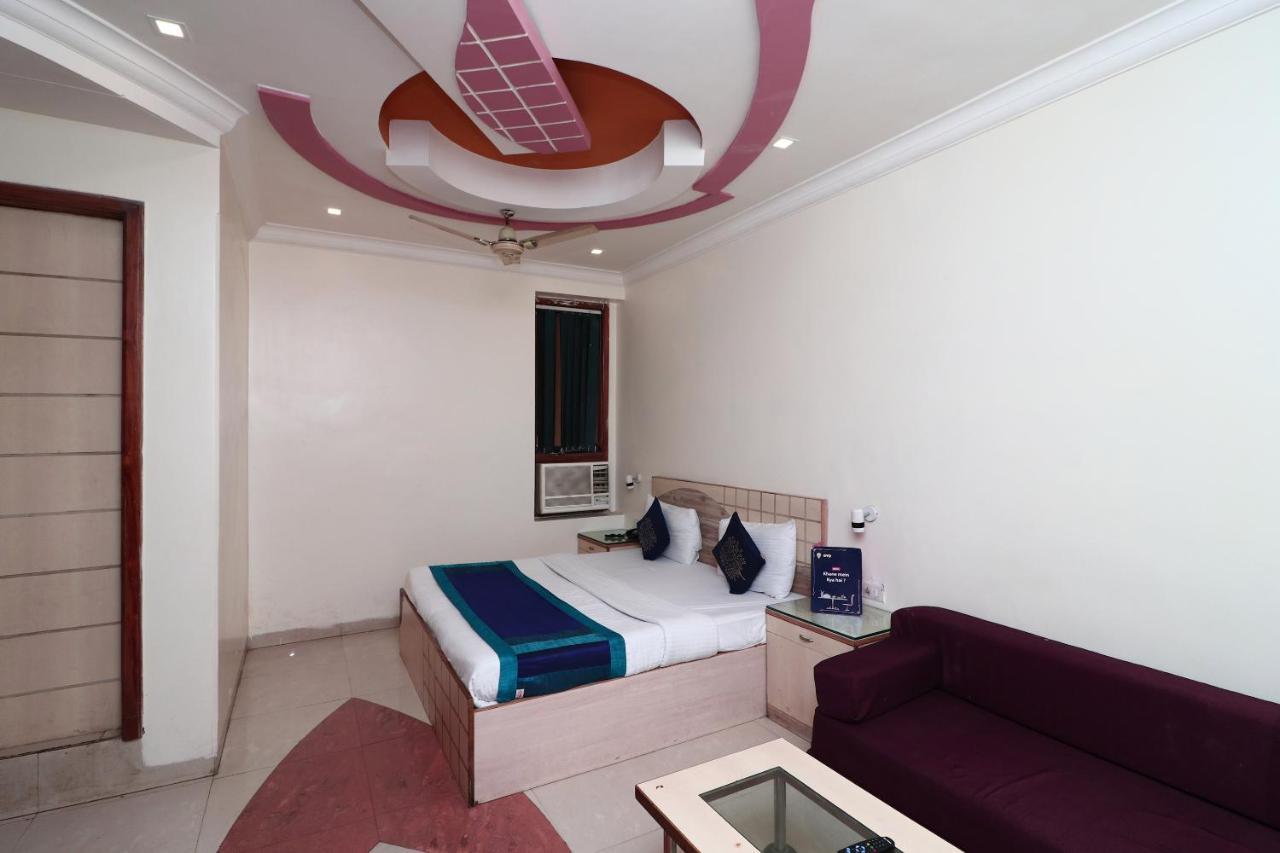 Hotel Deep Kanpur Eksteriør billede