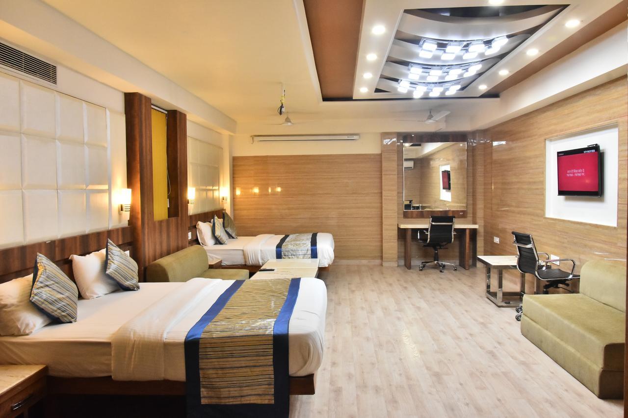 Hotel Deep Kanpur Eksteriør billede