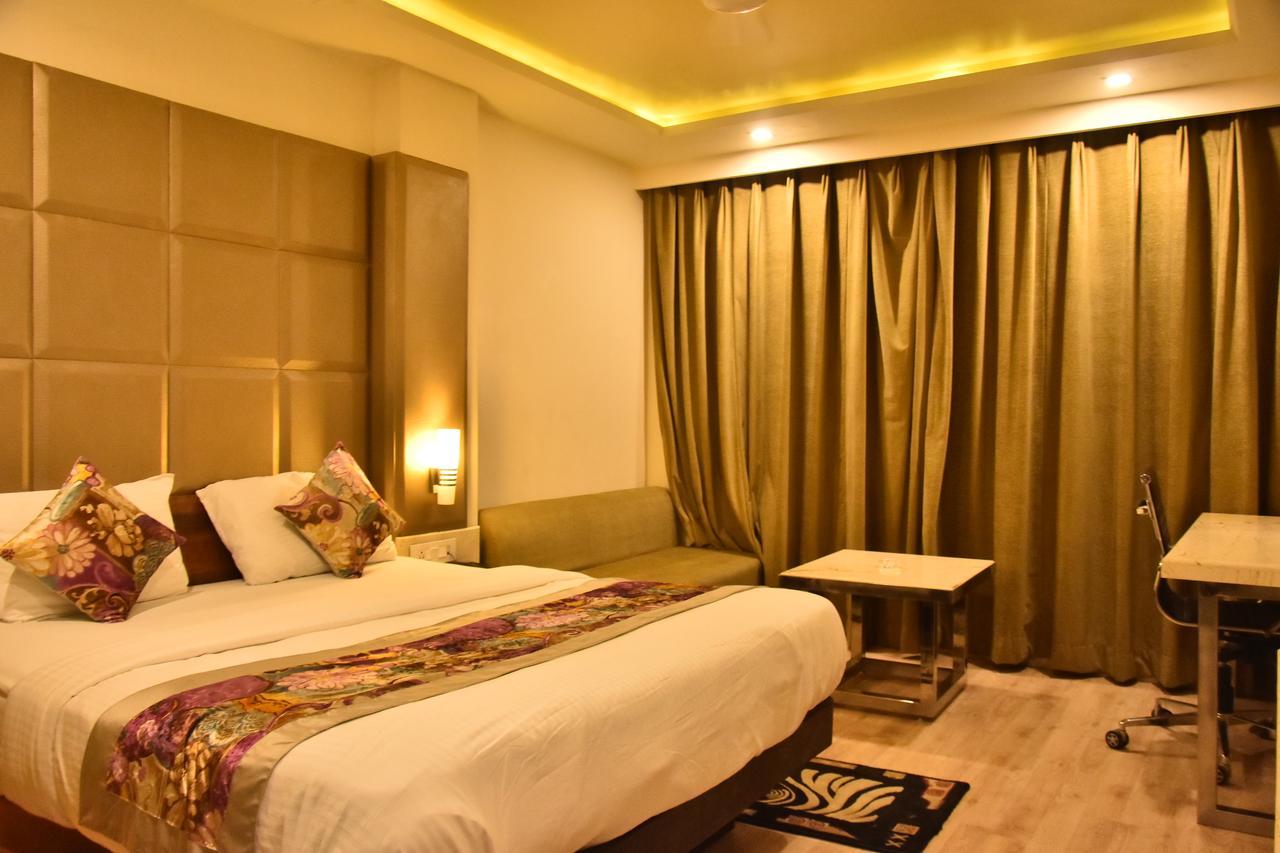 Hotel Deep Kanpur Eksteriør billede