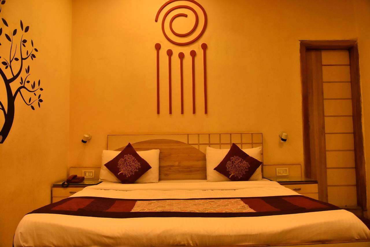 Hotel Deep Kanpur Eksteriør billede
