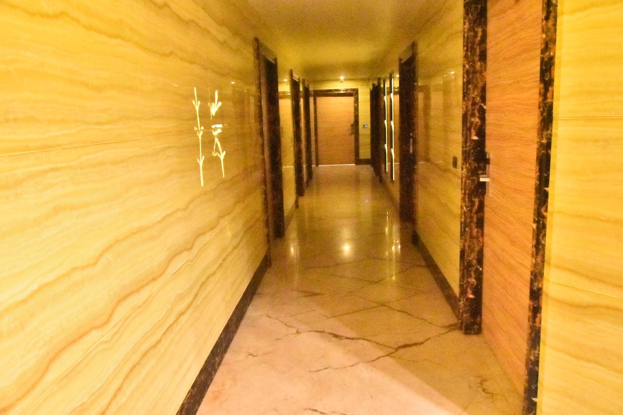 Hotel Deep Kanpur Eksteriør billede