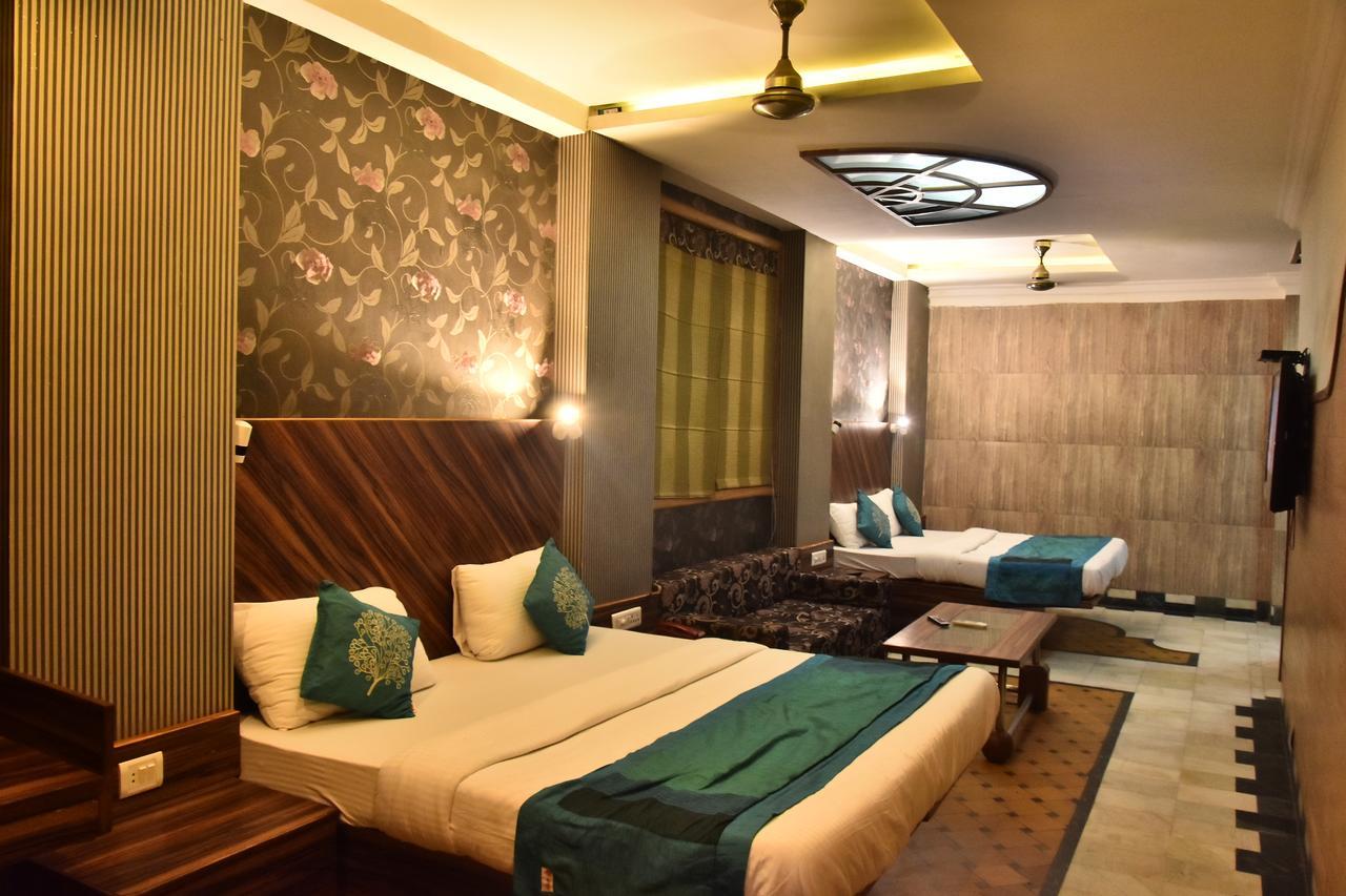 Hotel Deep Kanpur Eksteriør billede