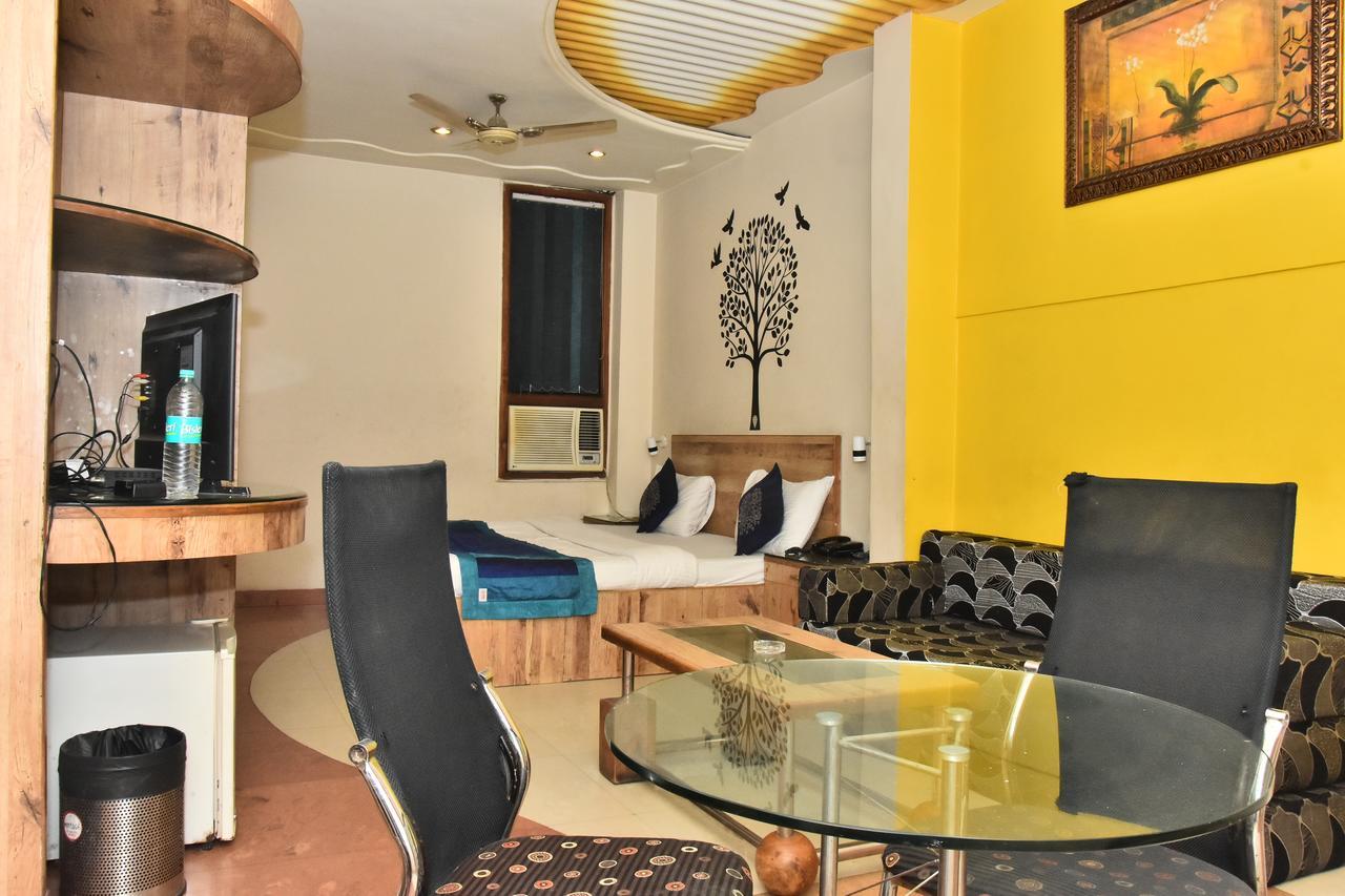 Hotel Deep Kanpur Eksteriør billede
