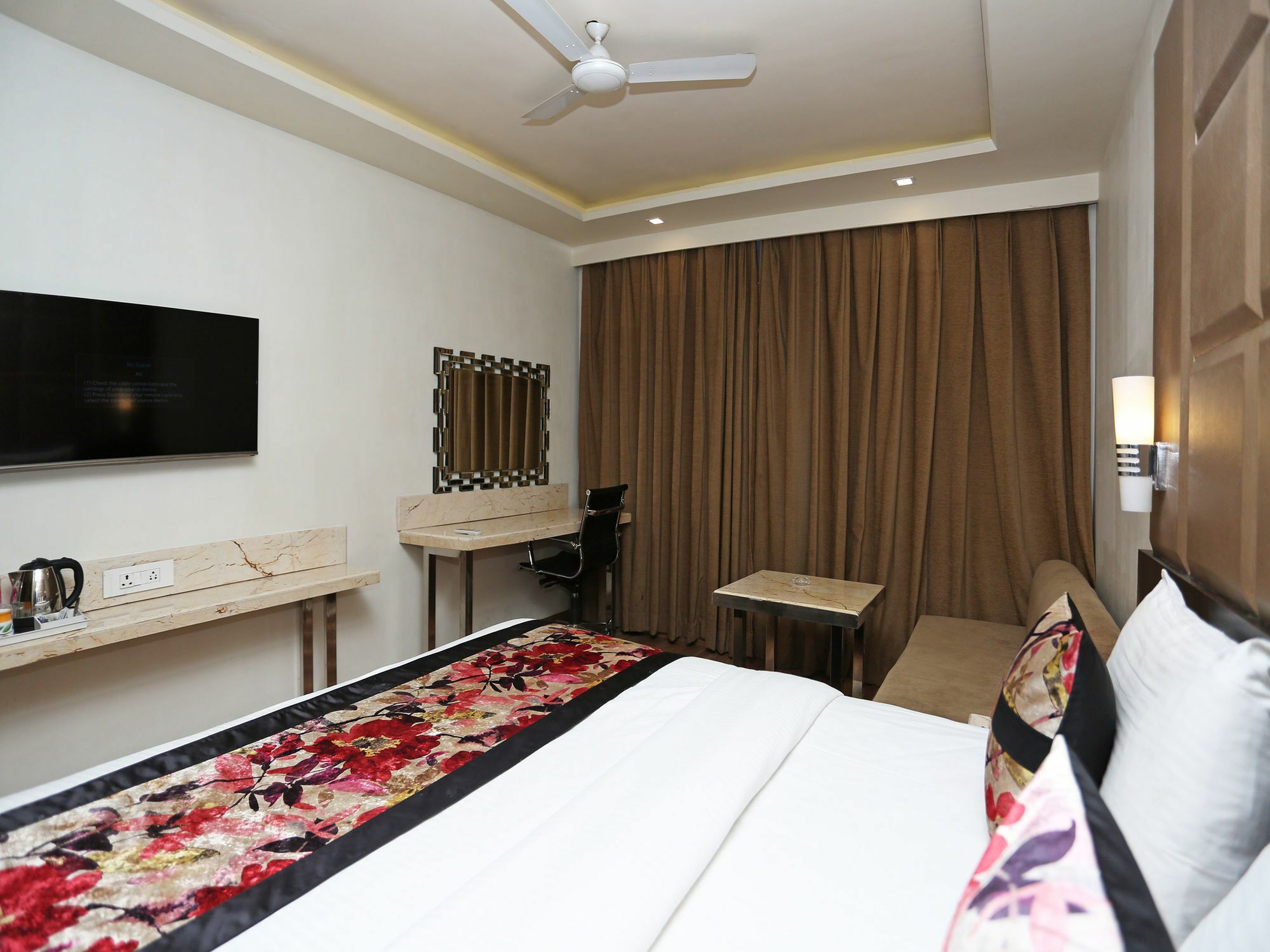 Hotel Deep Kanpur Eksteriør billede